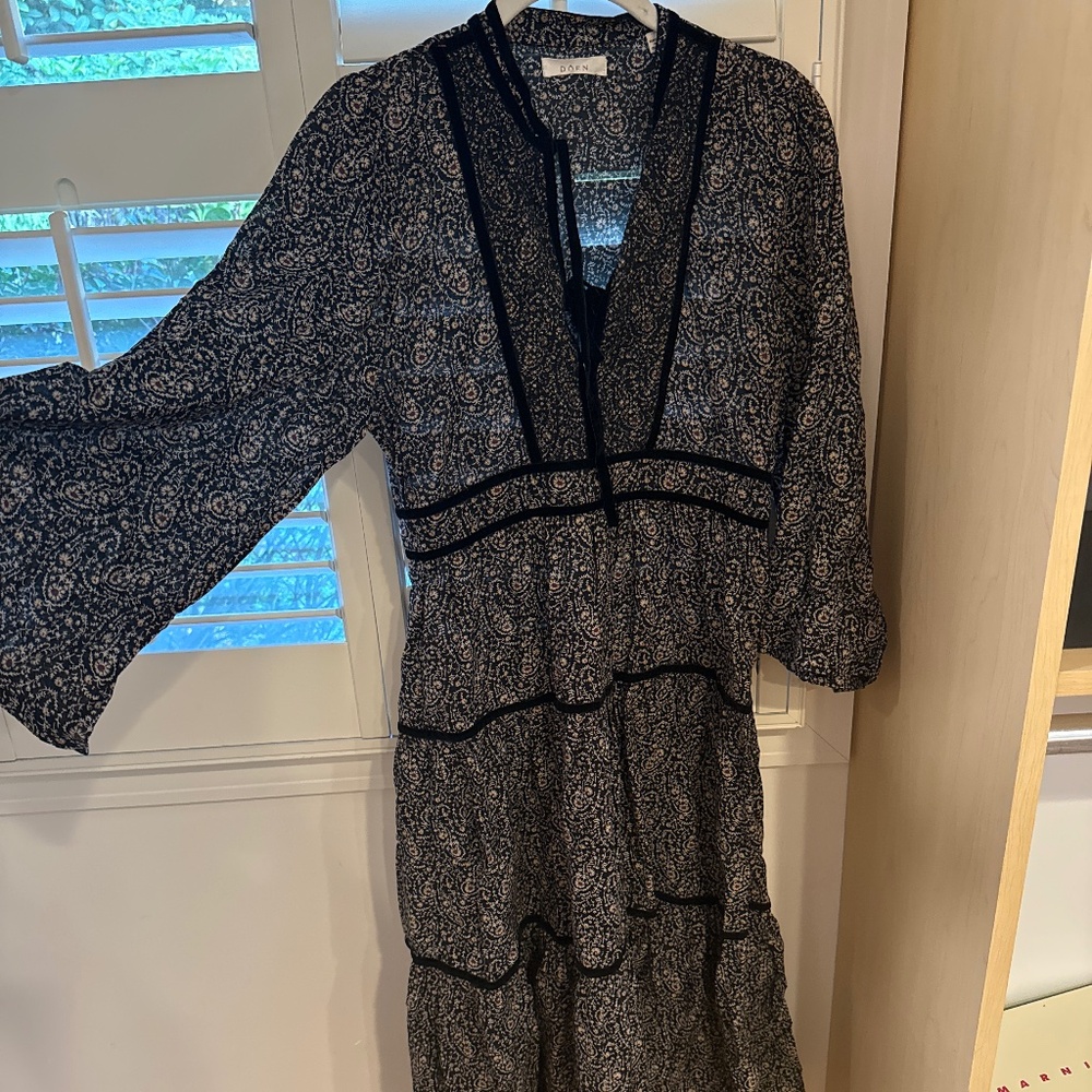 Doen black midi dress